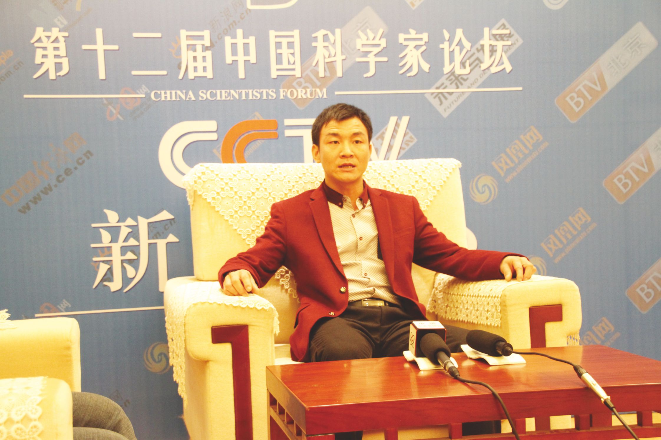 李晓虎在第12届科学家论坛接受中科院专访